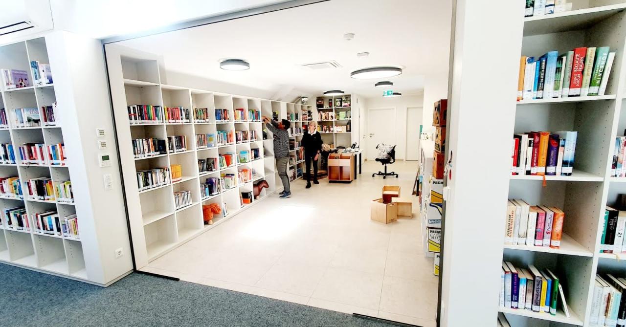 Buchregale